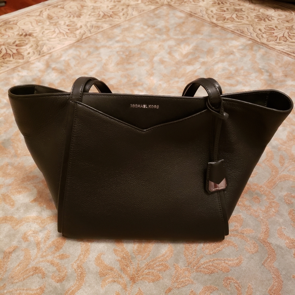 Michael Kors leather shoulder bag